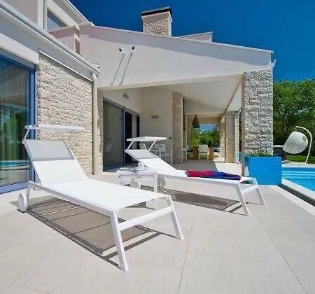 Vila Perini